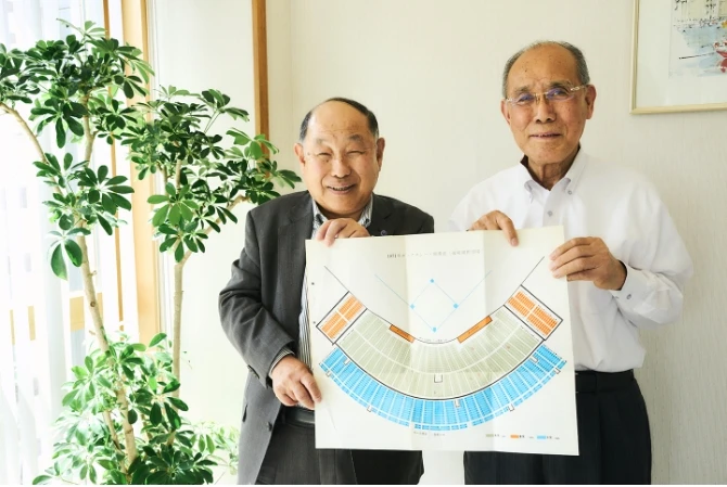 古賀オール株式会社 阿部成男専務取締役(左) 岩波鶴雄顧問(右)